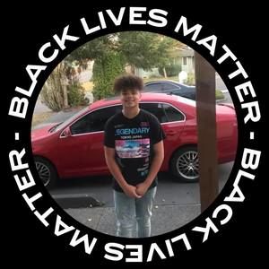 Meet your Posher, Danae